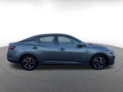 Used 2025 Nissan Sentra SV image 16