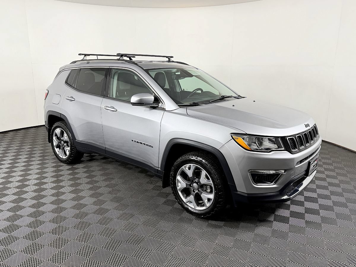 Used 2019 Jeep Compass Limited AWD/4WD image 5