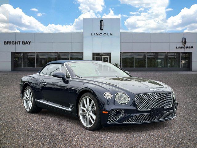 Used 2023 Bentley Continental GT Azure AWD/4WD image 3