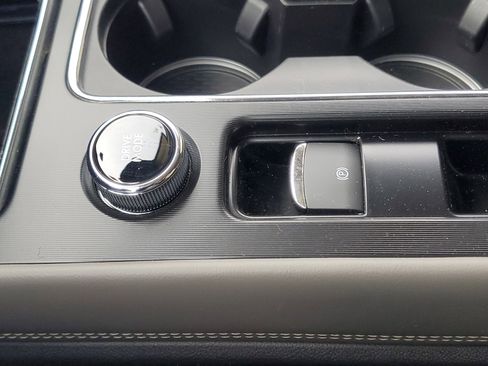 New 2026 Lincoln Corsair Premiere image 24