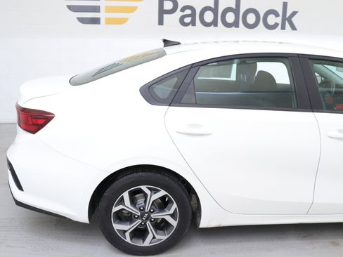 Used 2020 Kia Forte LXS image 9