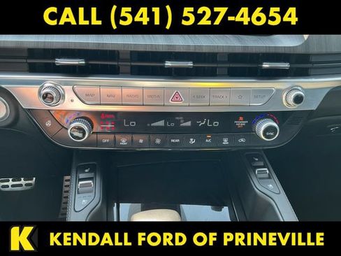 Used 2023 Kia Telluride SX AWD/4WD image 17