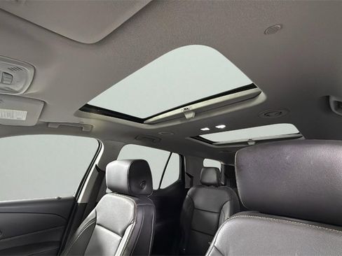 Used 2018 Chevrolet Traverse Premier w/ Driver Confidence II Package image 29