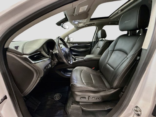 Used 2021 Buick Enclave Avenir w/ Avenir Technology Package AWD/4WD image 20