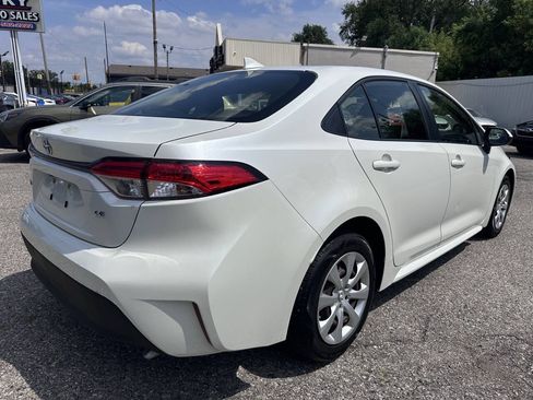Used 2021 Toyota Corolla LE FWD image 5
