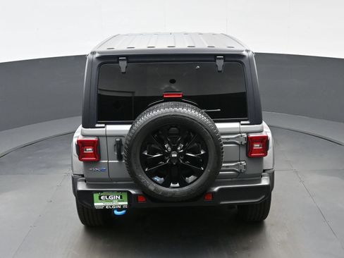 Used 2023 Jeep Wrangler Unlimited Sahara w/ Cold Weather Group AWD/4WD image 37