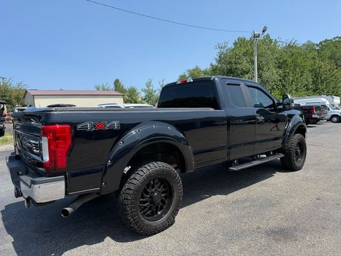 Used 2017 Ford F250 XL w/ Power Equipment Group AWD/4WD image 11