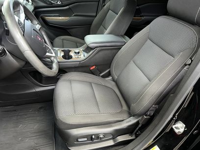 Certified 2023 GMC Acadia SLE w/ Driver Convenience Package