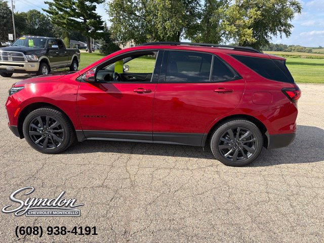 Used 2023 Chevrolet Equinox RS AWD/4WD image 7