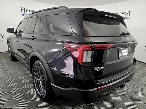 Used 2026 Ford Explorer ST-Line w/ ST-Line Street Pack RWD image 7