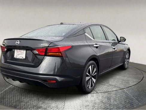 Used 2021 Nissan Altima 2.5 SV image 7
