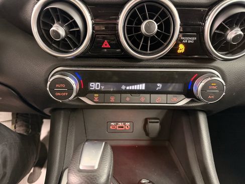 Used 2021 Nissan Sentra SV FWD image 22
