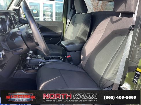 Used 2021 Jeep Wrangler Sport S image 4