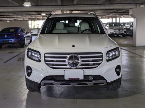 Used 2025 Mercedes-Benz GLB 250 image 5