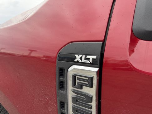 Used 2024 Ford F250 XLT image 11