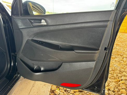 Used 2016 Hyundai Tucson Sport FWD image 23