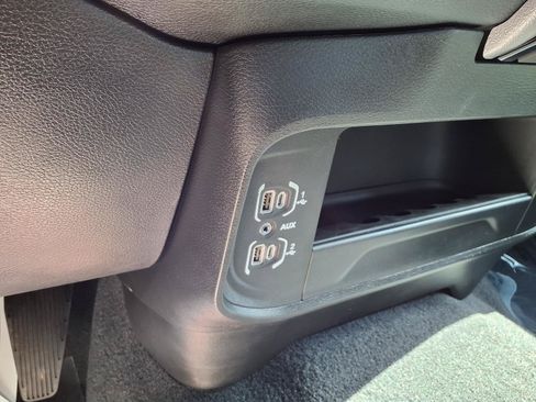 Used 2026 RAM 2500 Big Horn AWD/4WD image 8