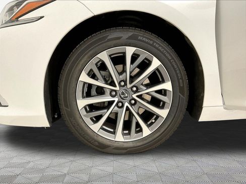 Used 2022 Lexus ES 350 w/ Accessory Package FWD image 34