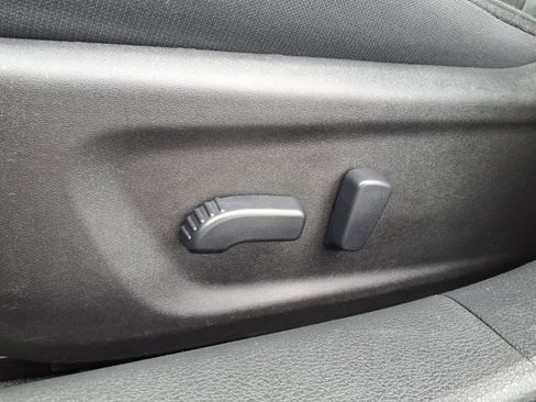 Used 2025 Nissan Altima 2.5 SV image 12