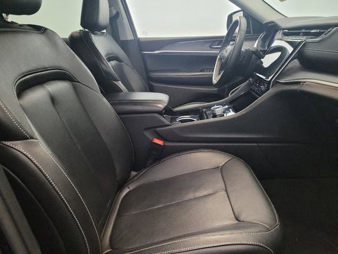 Used 2022 Jeep Grand Cherokee L Limited image 21