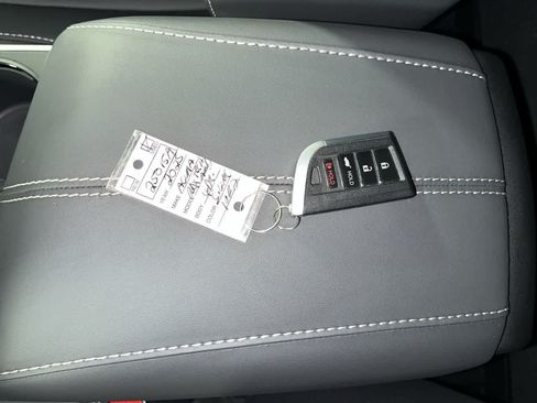 Certified 2025 Acura RDX SH-AWD w/ Technology Package image 24