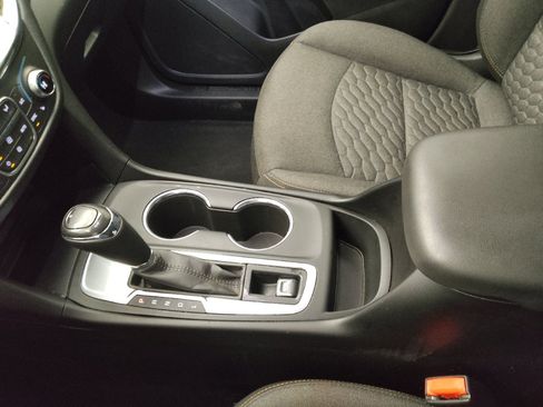 Used 2019 Chevrolet Equinox LT image 26