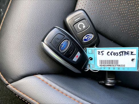 Used 2025 Subaru Crosstrek 2.5i Limited AWD/4WD image 14