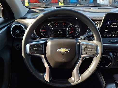 Used 2025 Chevrolet Blazer LT AWD/4WD image 20
