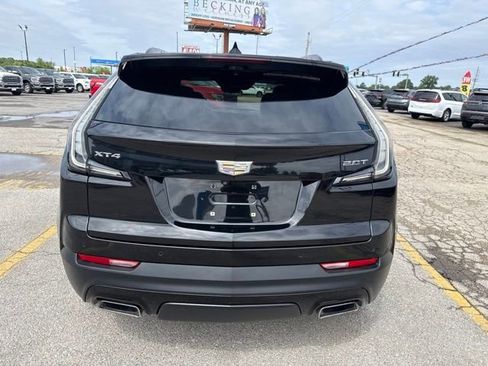 Used 2019 Cadillac XT4 Sport w/ Enhanced Visibility Package FWD image 11