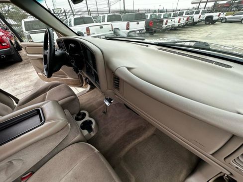 Used 2005 GMC Sierra 1500 SLE w/ Off-Road Package image 44