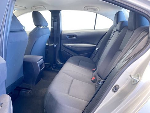 Used 2022 Toyota Corolla LE FWD image 32