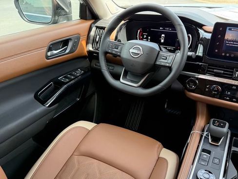 New 2026 Nissan Pathfinder Platinum w/ Cargo Package AWD/4WD image 10