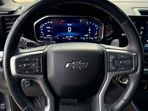 Used 2024 Chevrolet Silverado 1500 LT Trail Boss w/ LT Trail Boss Premium Package image 16