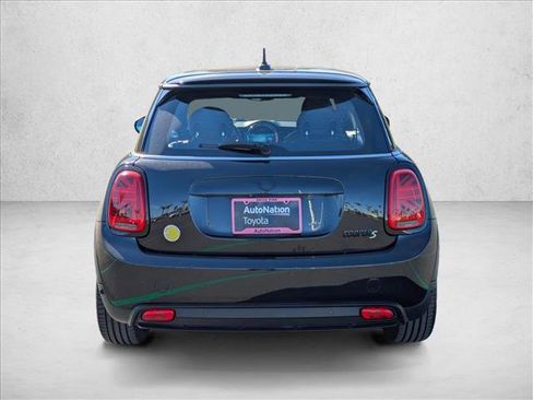 Used 2022 MINI Cooper SE image 7