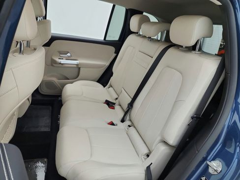 Used 2022 Mercedes-Benz GLB 250 image 15