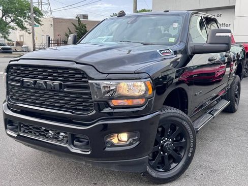 Used 2024 RAM 2500 Big Horn w/ Night Edition AWD/4WD image 3
