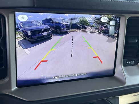 Used 2025 Ford Bronco Outer Banks image 17