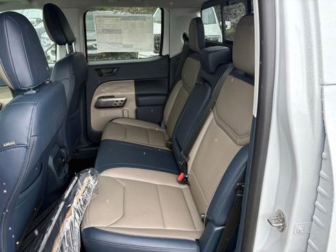 New 2025 Ford Maverick Lariat AWD/4WD image 11