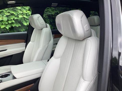 New 2026 Cadillac Vistiq Sport w/ LPO, Premium Carpet Package image 24