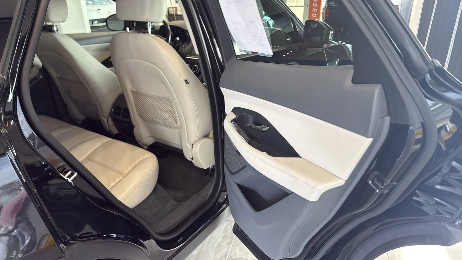 Used 2020 Jaguar E-PACE AWD/4WD image 34
