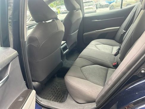 Used 2022 Toyota Camry LE FWD image 19