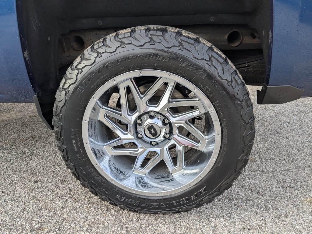 Used 2019 Chevrolet Silverado 1500 LT w/ All Star Edition AWD/4WD image 18