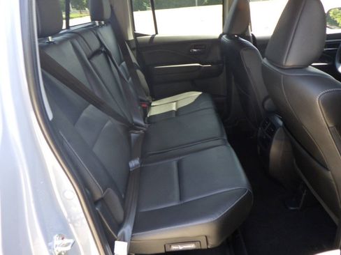 Used 2023 Honda Ridgeline RTL-E image 19