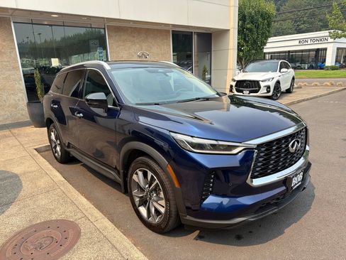 Used 2025 INFINITI QX60 Luxe AWD/4WD image 3