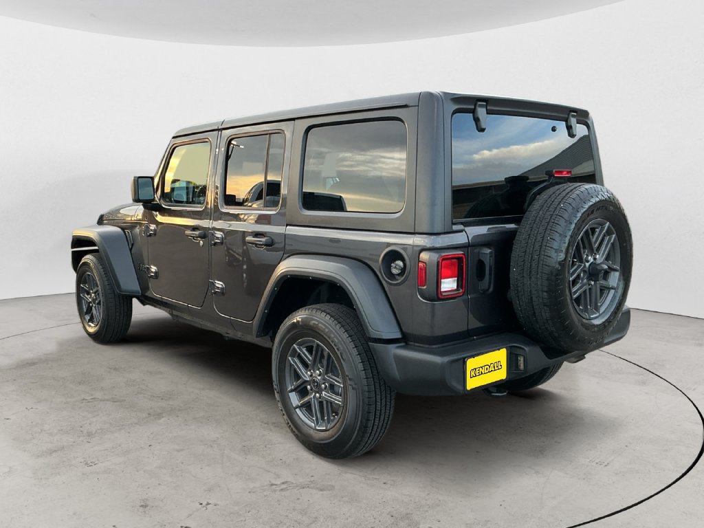 Used 2025 Jeep Wrangler Unlimited Sport AWD/4WD image 11