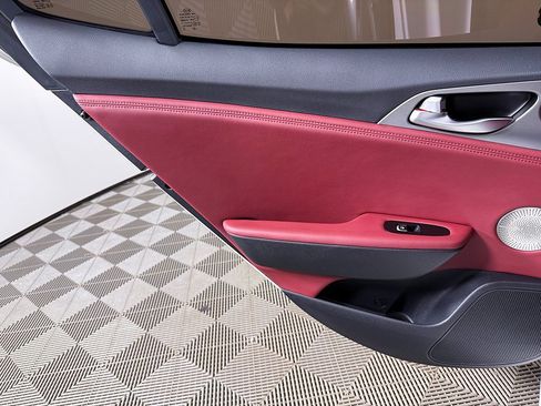 Used 2019 Kia Stinger GT1 image 25