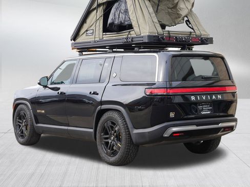 Used 2023 Rivian R1S Launch Edition image 4
