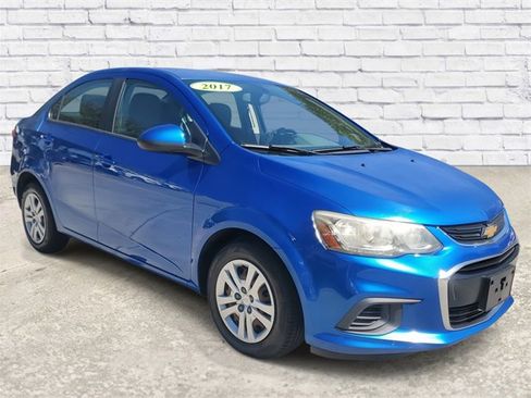 Used 2017 Chevrolet Sonic LS image 5