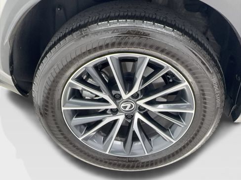 Used 2024 Lexus NX 250 FWD image 16
