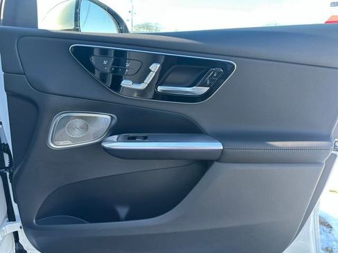 Used 2026 Mercedes-Benz GLC 300 4MATIC image 24